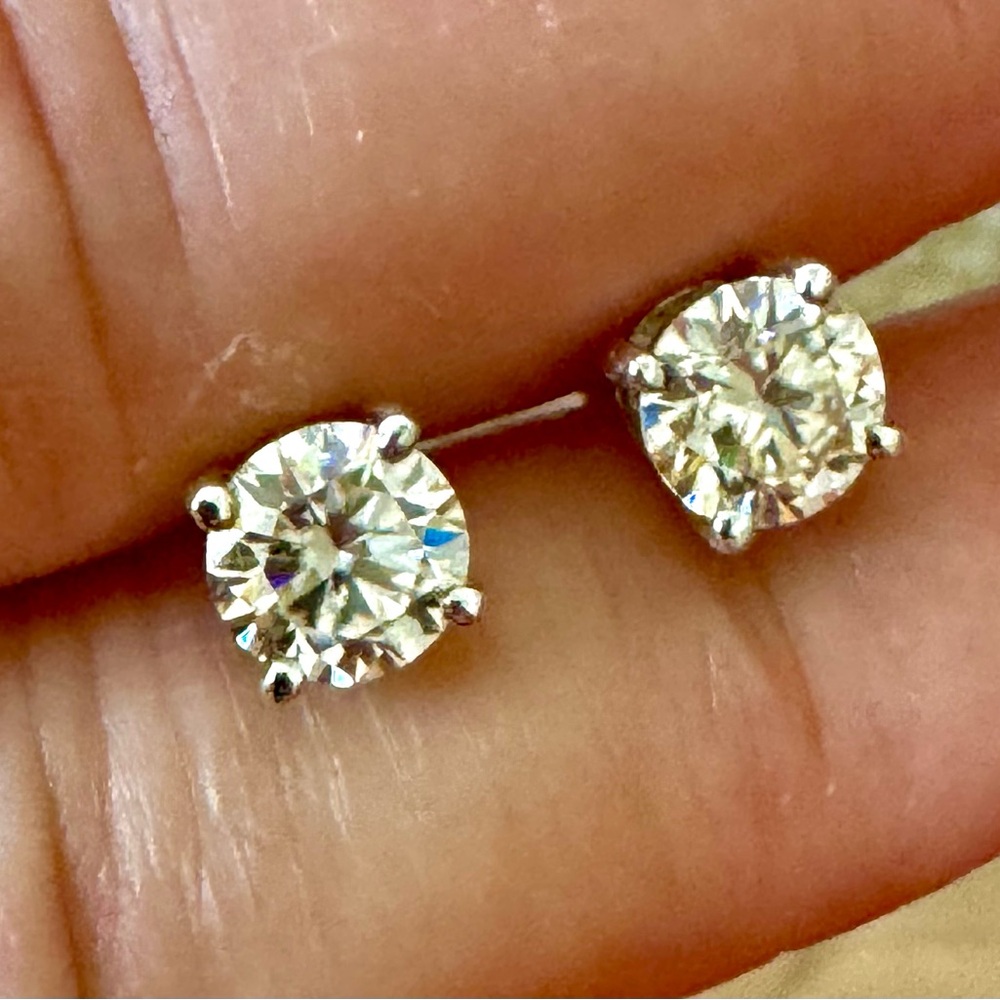 COPY - 💥 NEW ‼️ 2.05 CT. REAL💥 DIAMOND 💥 STUDS 💥 EARRINGS